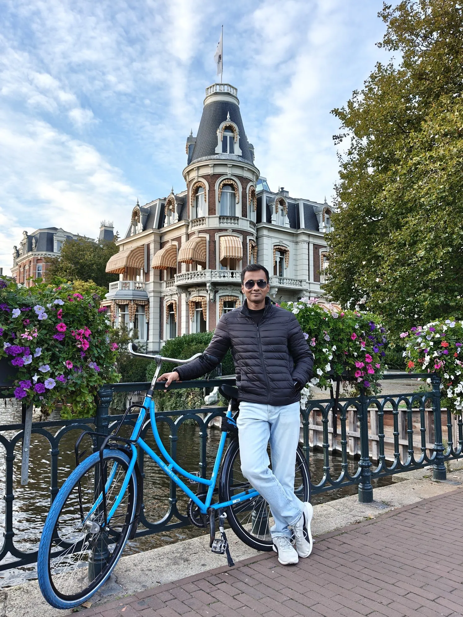 The spot across the Rijksmuseum, near the canal bridge, is picture-perfect!
